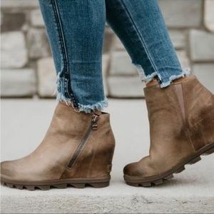 Sorel Joan of Arctic Wedge II Boots 7.5